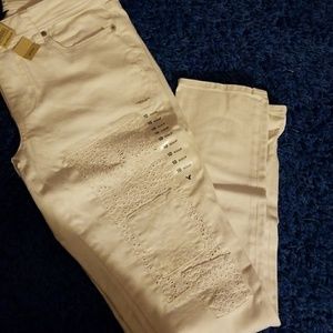 *NWT American Eagle cream jeans